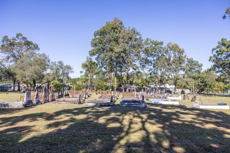 Eagleby cemetery